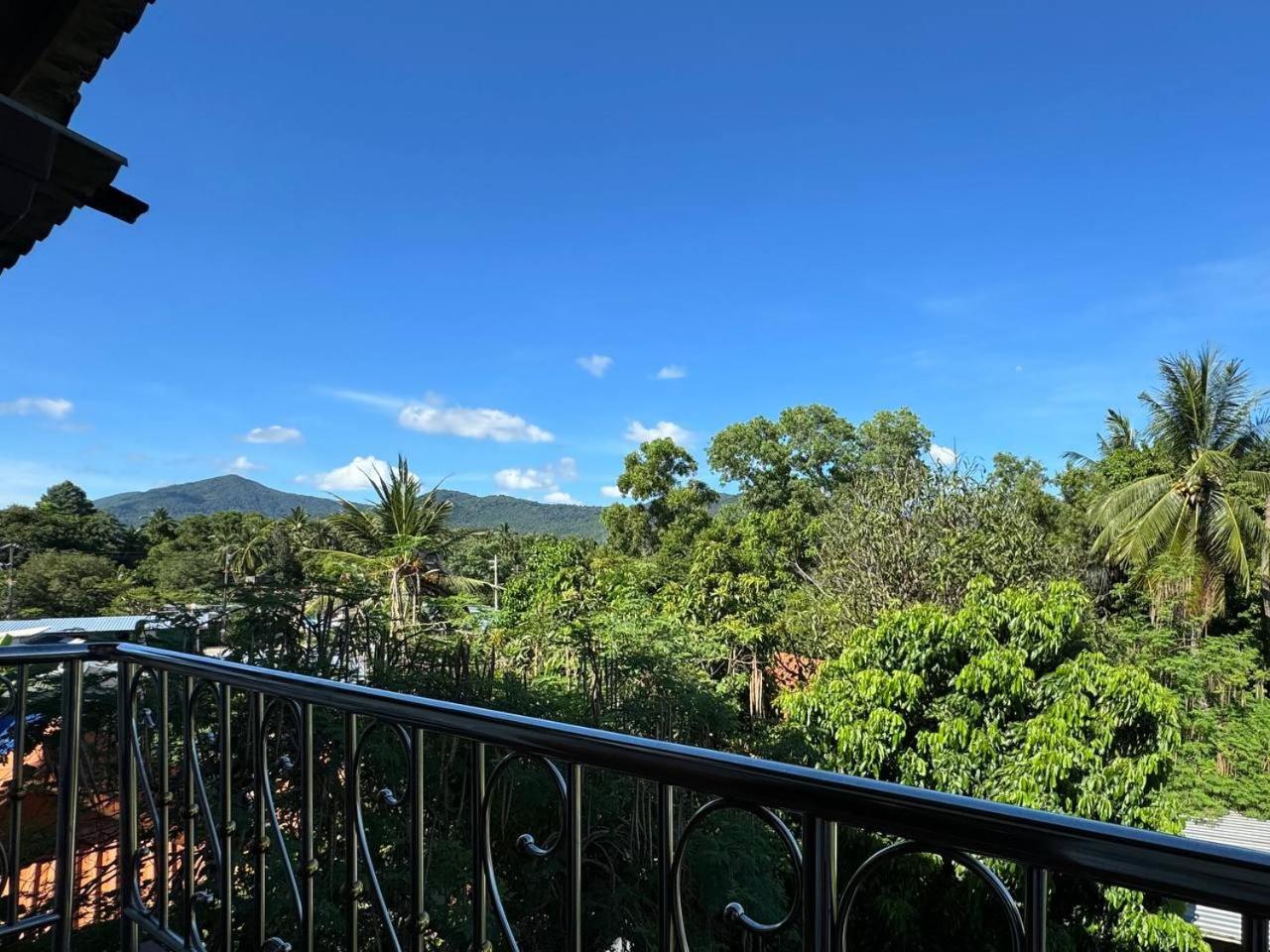 Propaganda Hostel Ko Pha Ngan